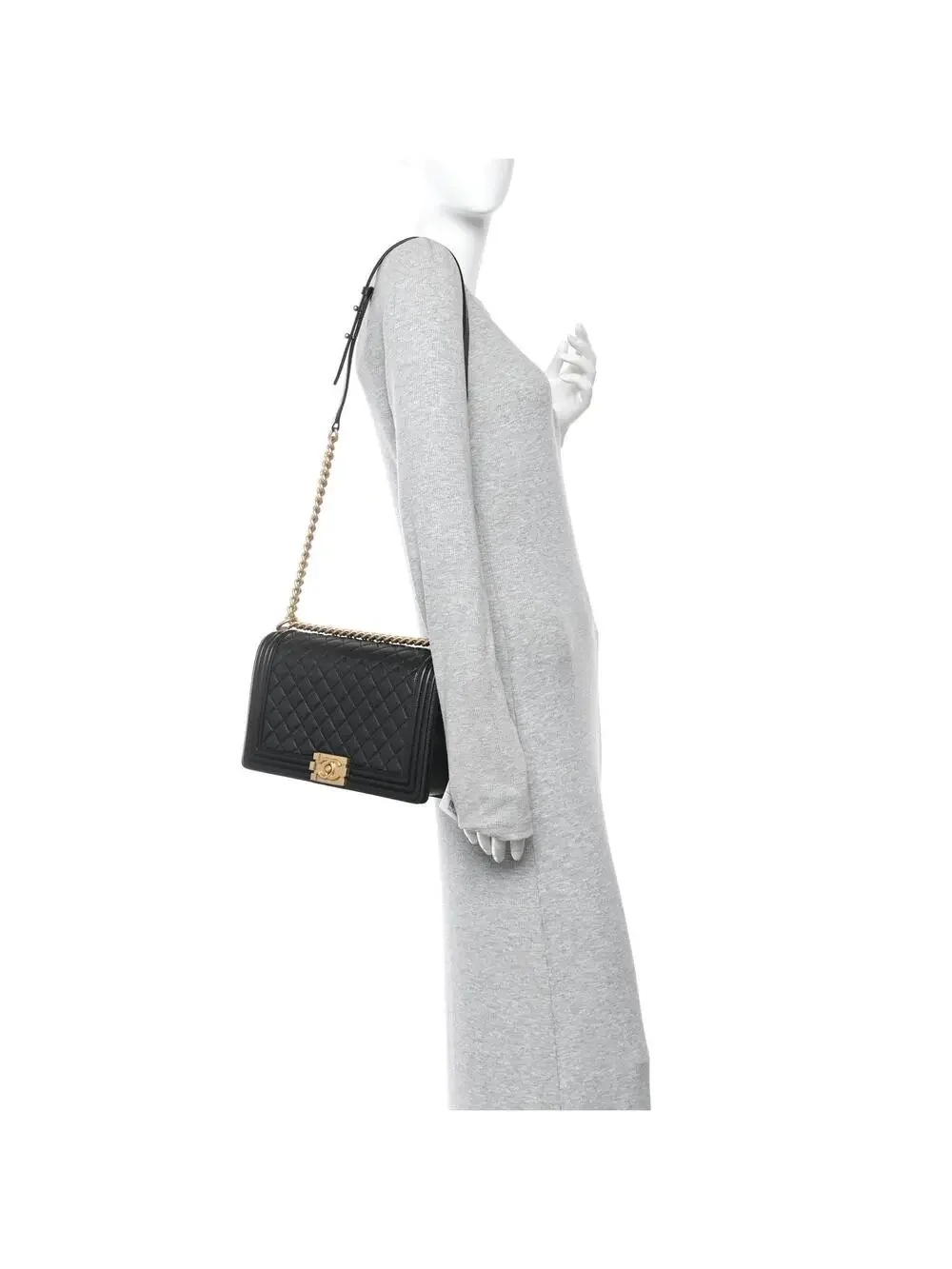 Chanel Caviar Quilted New Medium Boy #321981C45B